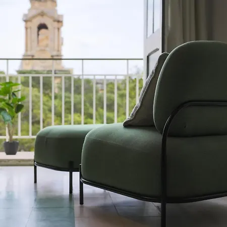 Stylish Steps From The Capital Floriana