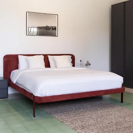 Stylish Steps From The Capital Apartment Floriana